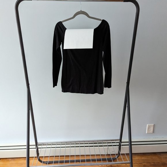 Club Monaco - Long Sleeve - Size Medium - Picture 2 of 6